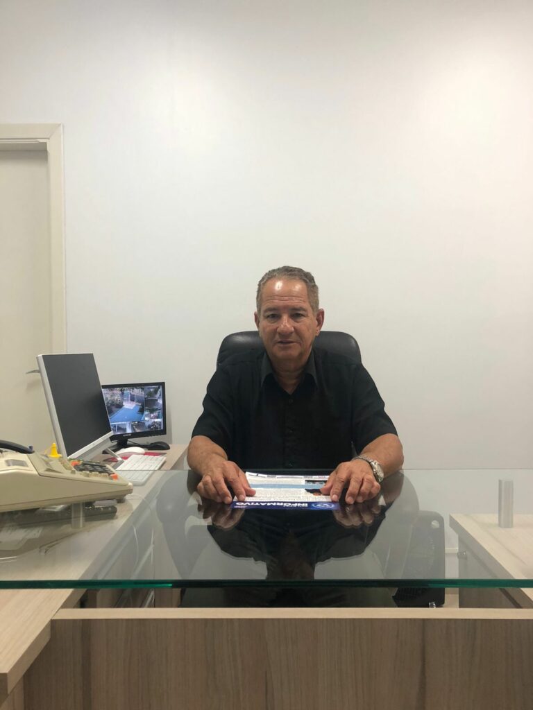 Sindicato dos Bancários realiza eleição e elege Carlos Roberto como presidente
